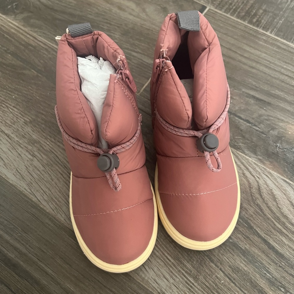 BNWT Zara Puffer Boot